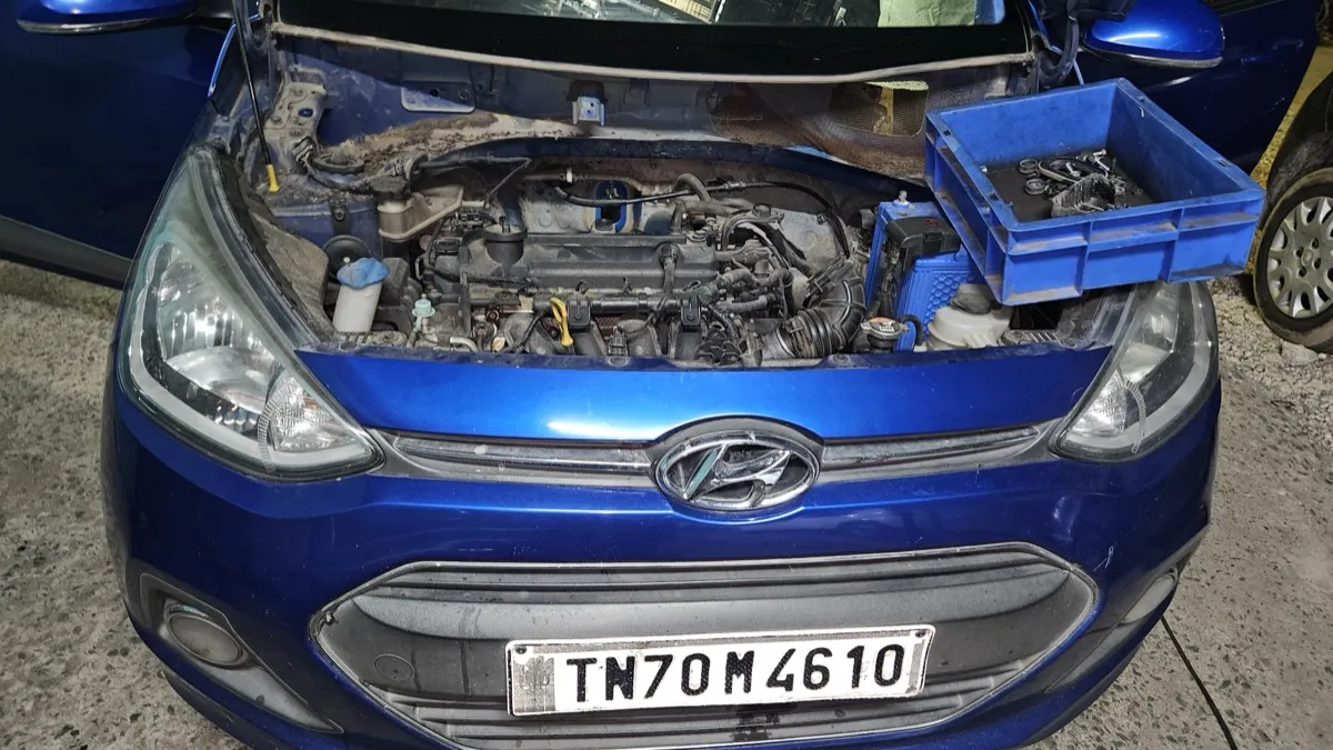Car AC condenser cleaning and replacement service — GM Car AC Service Ambattur